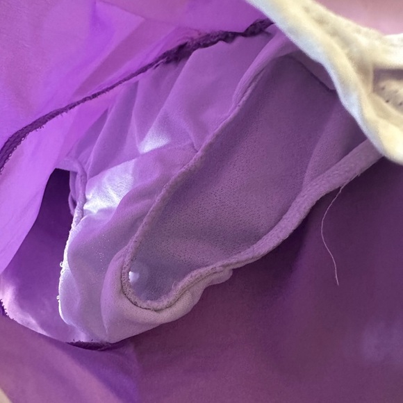 Nike Girls Light Purple Sports Shorts - Dri Fit - Picture 3 of 4